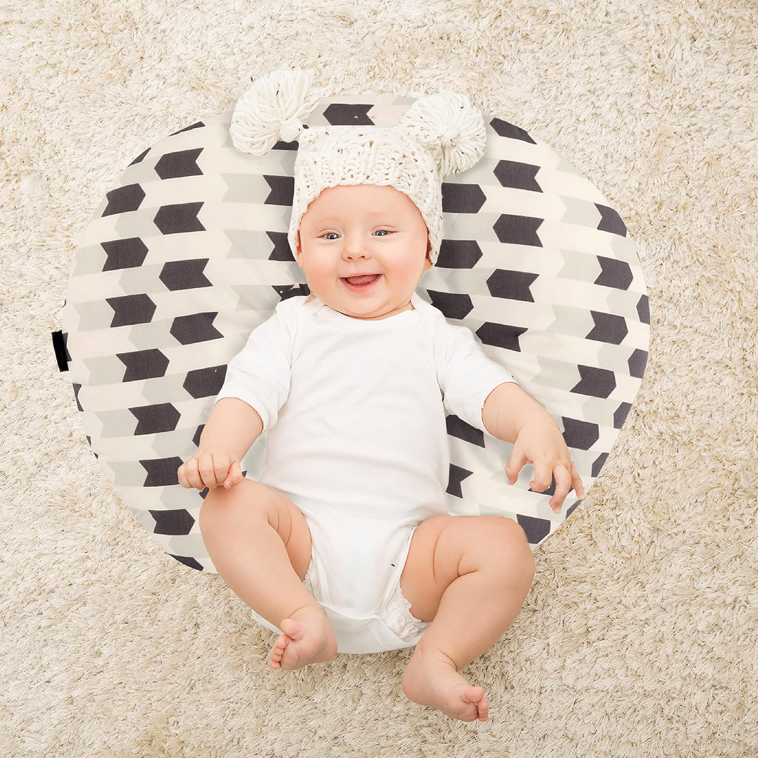 Breastfeeding and Bottled Pillow